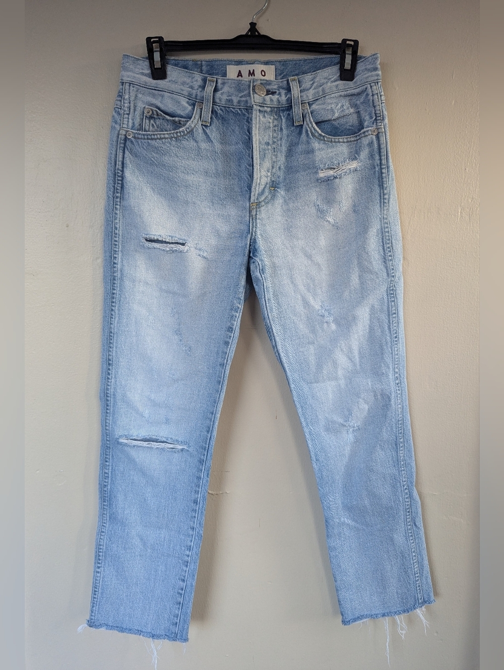 AMO Tomboy Crop Jeans with Fray, Moonwalk Light Blue (SIZE 25)
